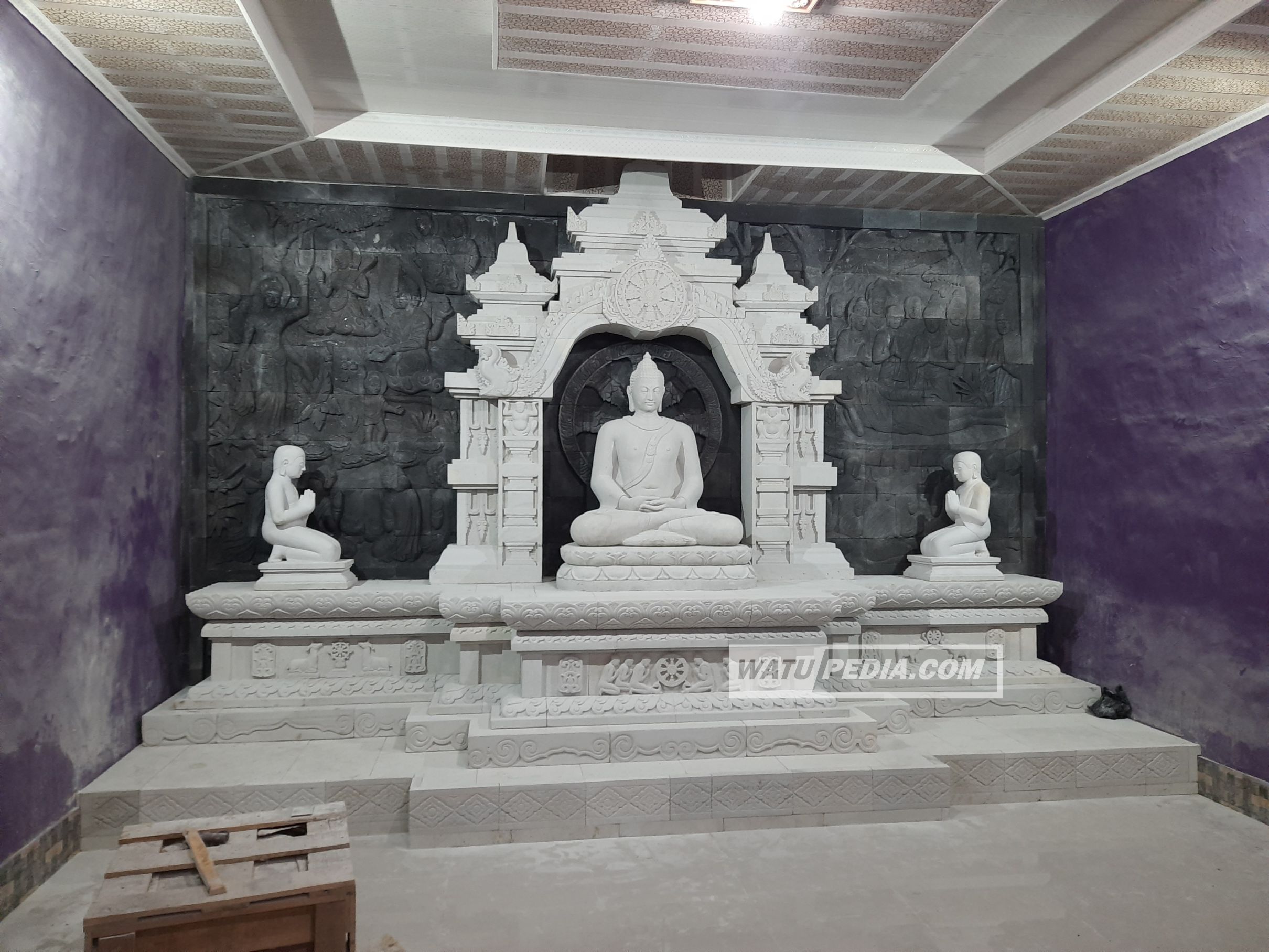 Altar Patung Budha Batu Alam