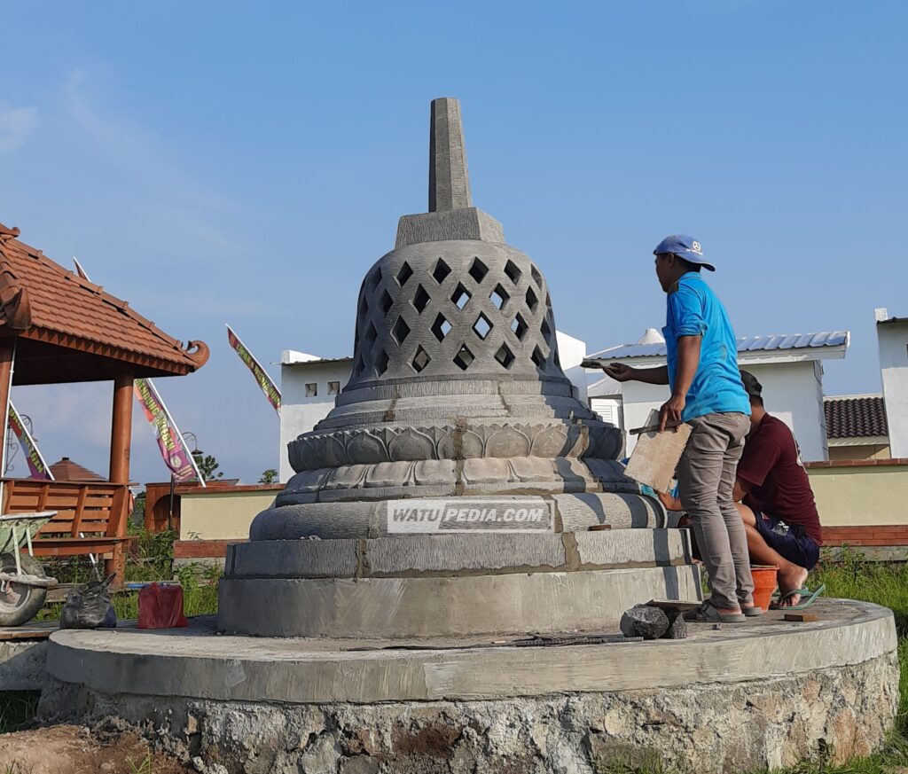 mianiatur stupa borobudur