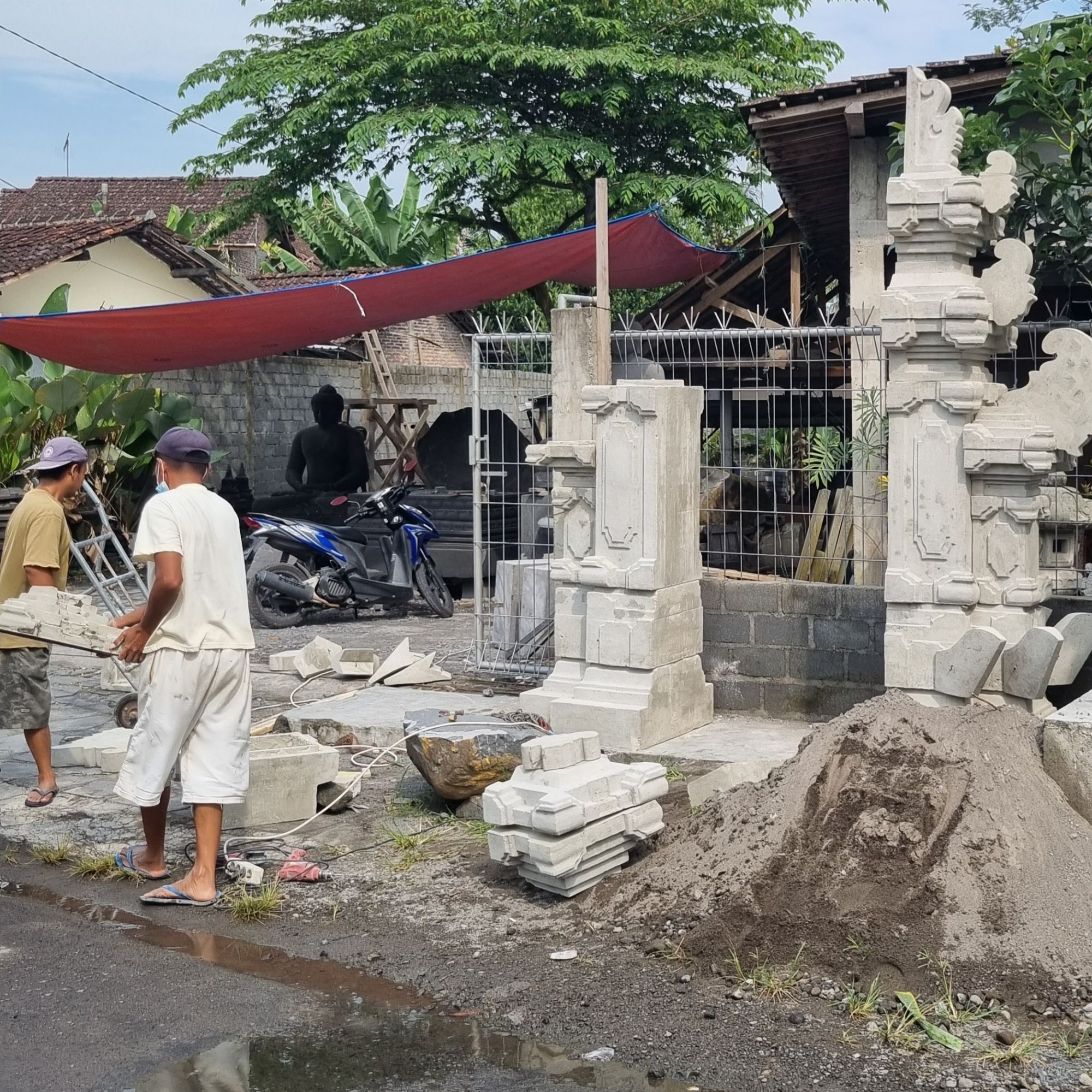 gapura cetak semen