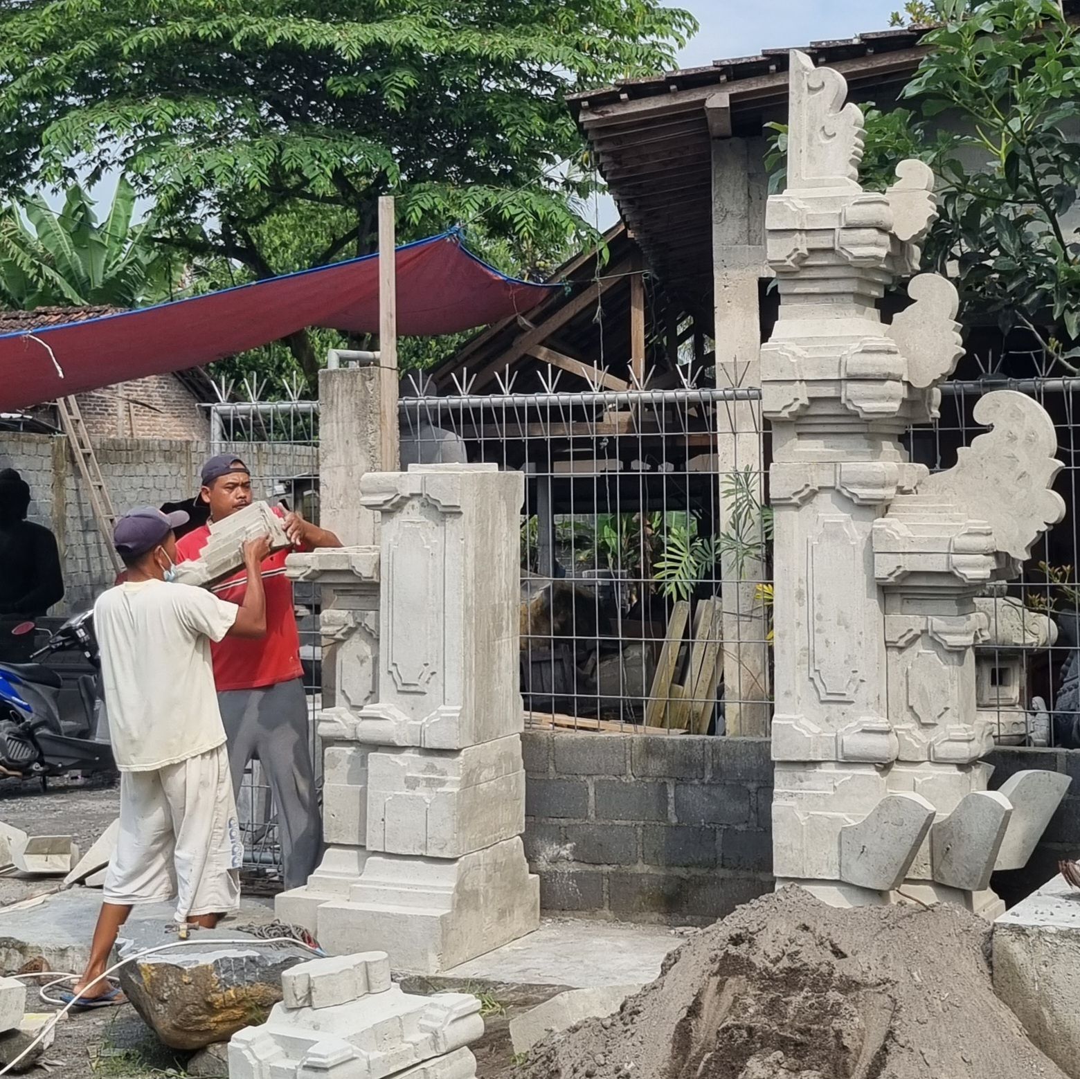 Pembuatan gapura bali cetak