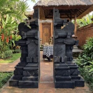 gaya batu gaya bali tinggi 2 meter