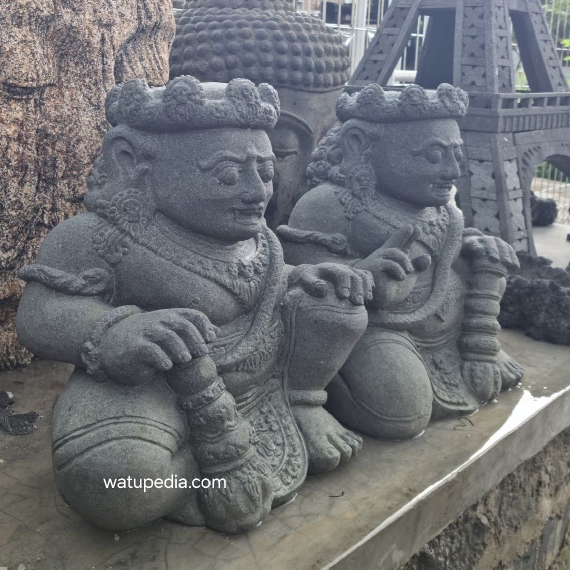 totok kerot patung gupala candi