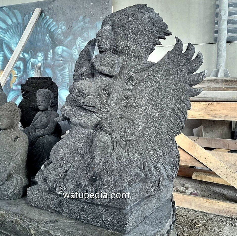 miniatur garuda wisnu kencana batu candi